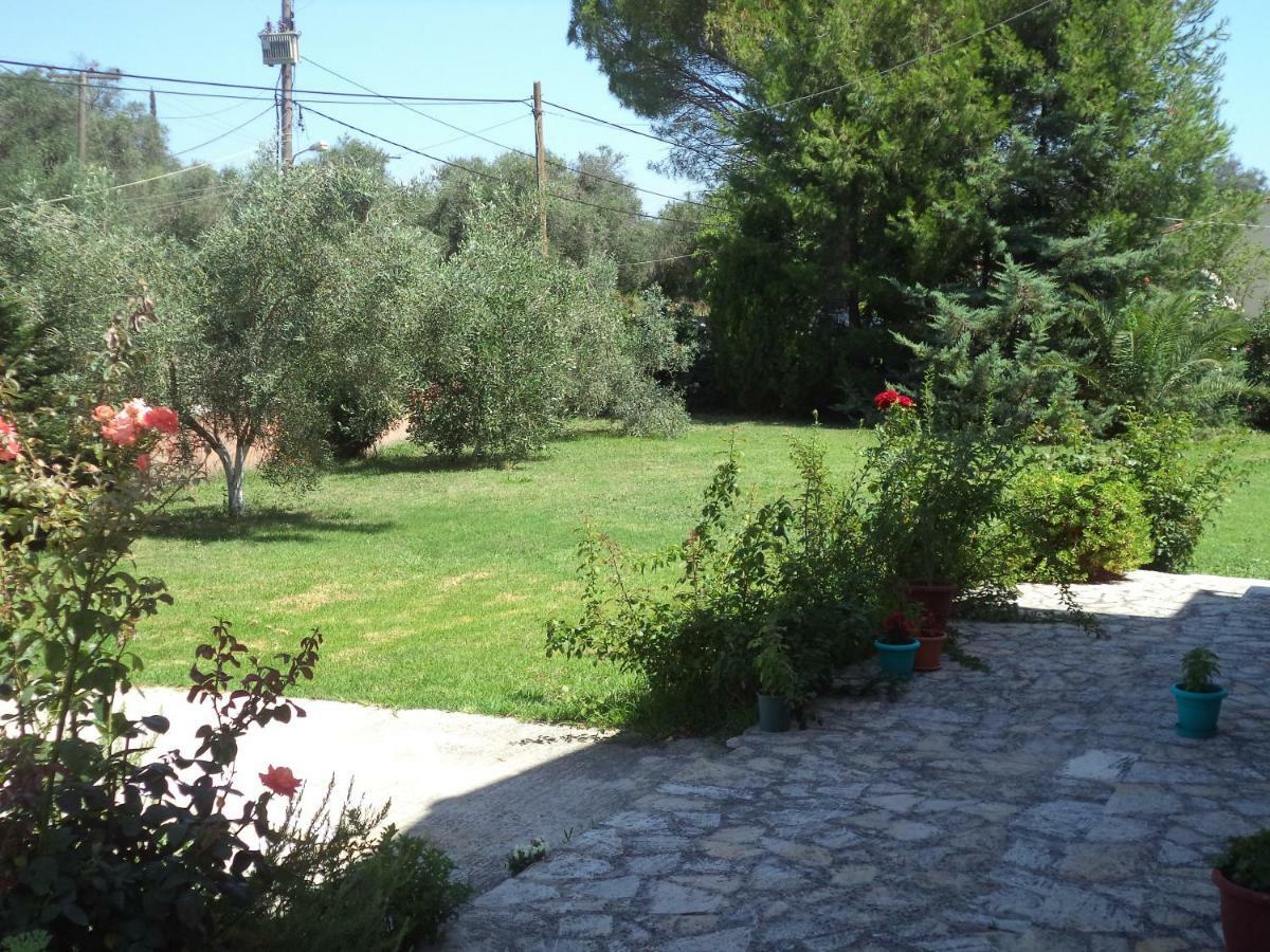 Karoubis Studio Kavallouri Extérieur photo